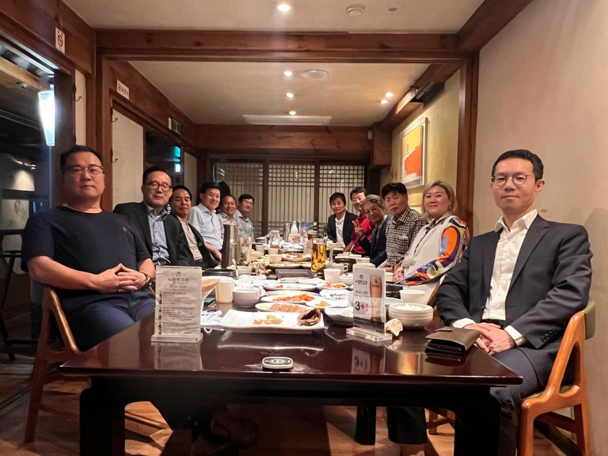 제3기 임원 모임 단체 사진